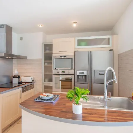 Le Chantilly-1 By Interhome Apartment