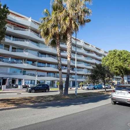 Le Chantilly-1 By Interhome Apartment